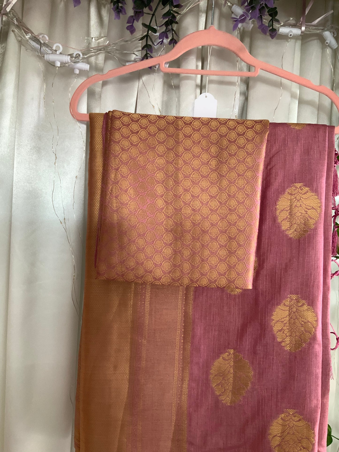 Dusty Pink Colour Silk Saree with unstitched Blouse